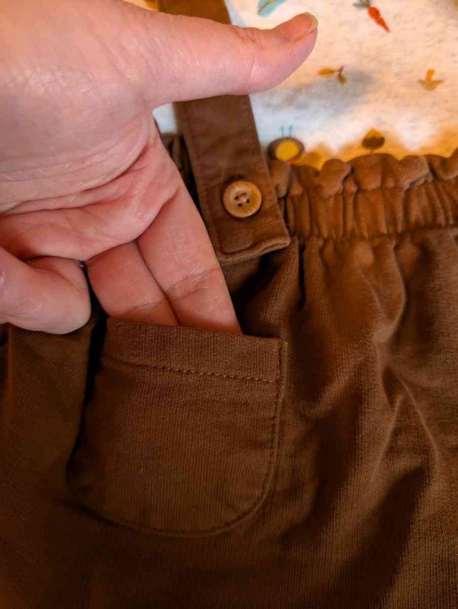 Thanksgiving outfit for baby - Savannah, Georgia - FleaMarketBay