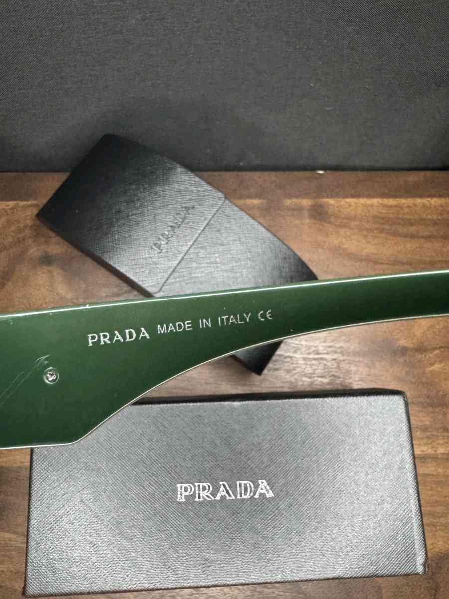 mens Prada Sunglasses - Los Angeles, California - FleaMarketBay