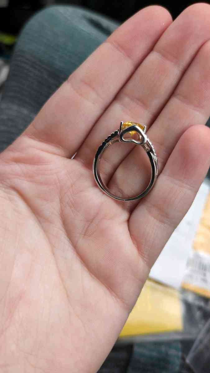 diamond ring in white gold - Columbia, Alabama - FleaMarketBay