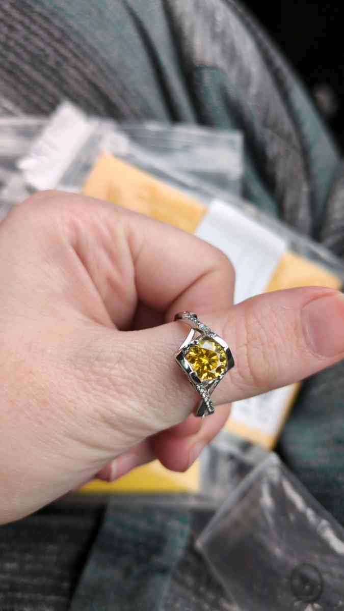 diamond ring in white gold - Columbia, Alabama - FleaMarketBay