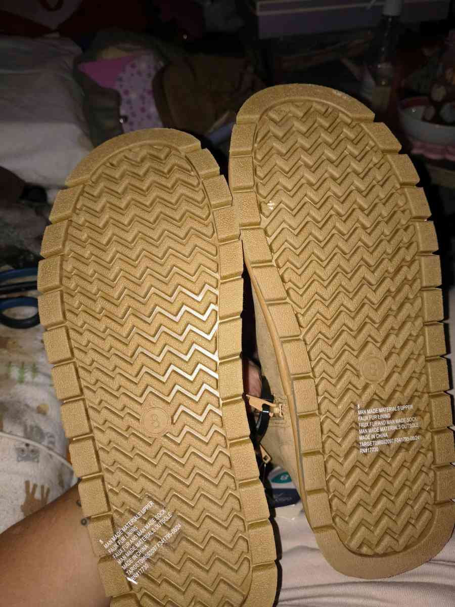 Boots - Cherry Hill, New Jersey - FleaMarketBay