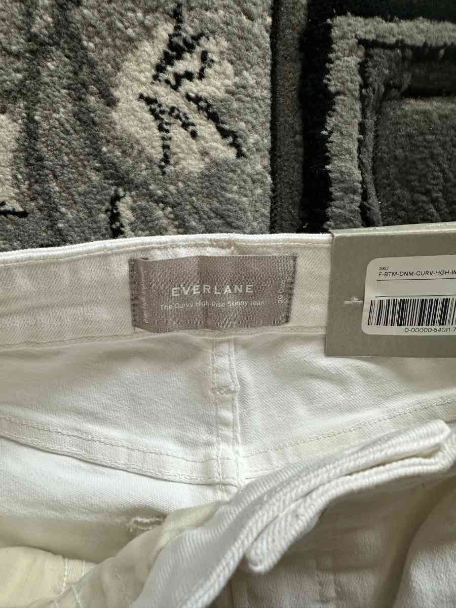 Everlane OffWhite HighRise Jeans - Oak Lawn, Illinois - FleaMarketBay