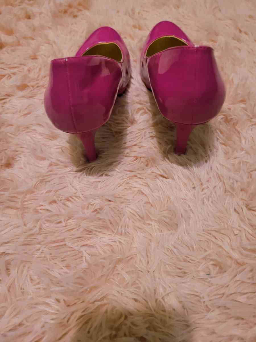 Steve Madden hot pink heels - Hammond, Louisiana - FleaMarketBay