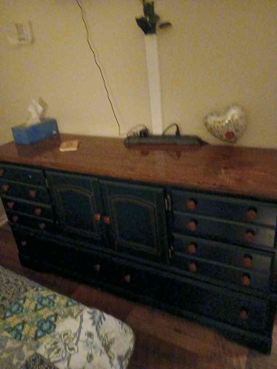 nice gently used furniture tables dressers rockers book case - Louisville, Kentucky - FleaMarketBay