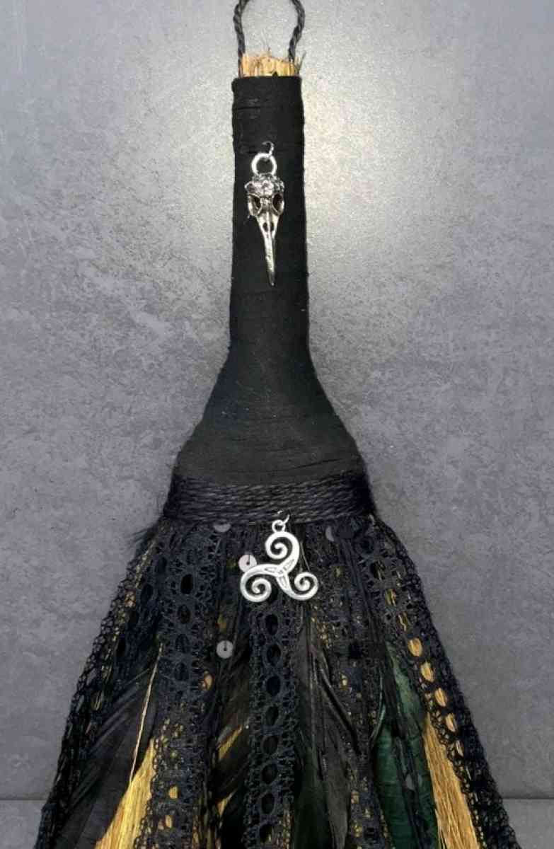 handmade alter bessom - Knoxville, Tennessee - FleaMarketBay