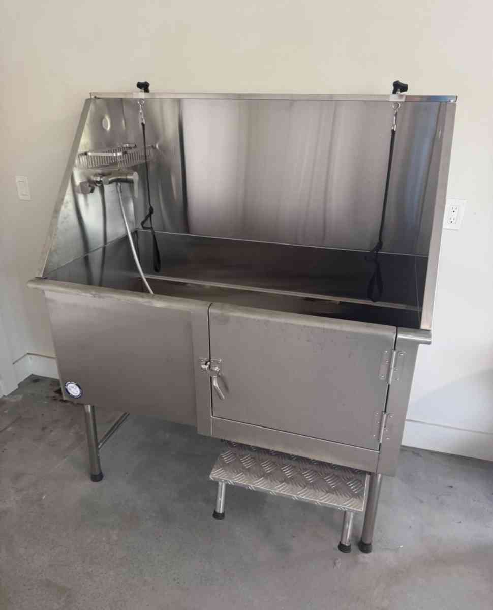Dog wash tub - Anaheim, California - FleaMarketBay