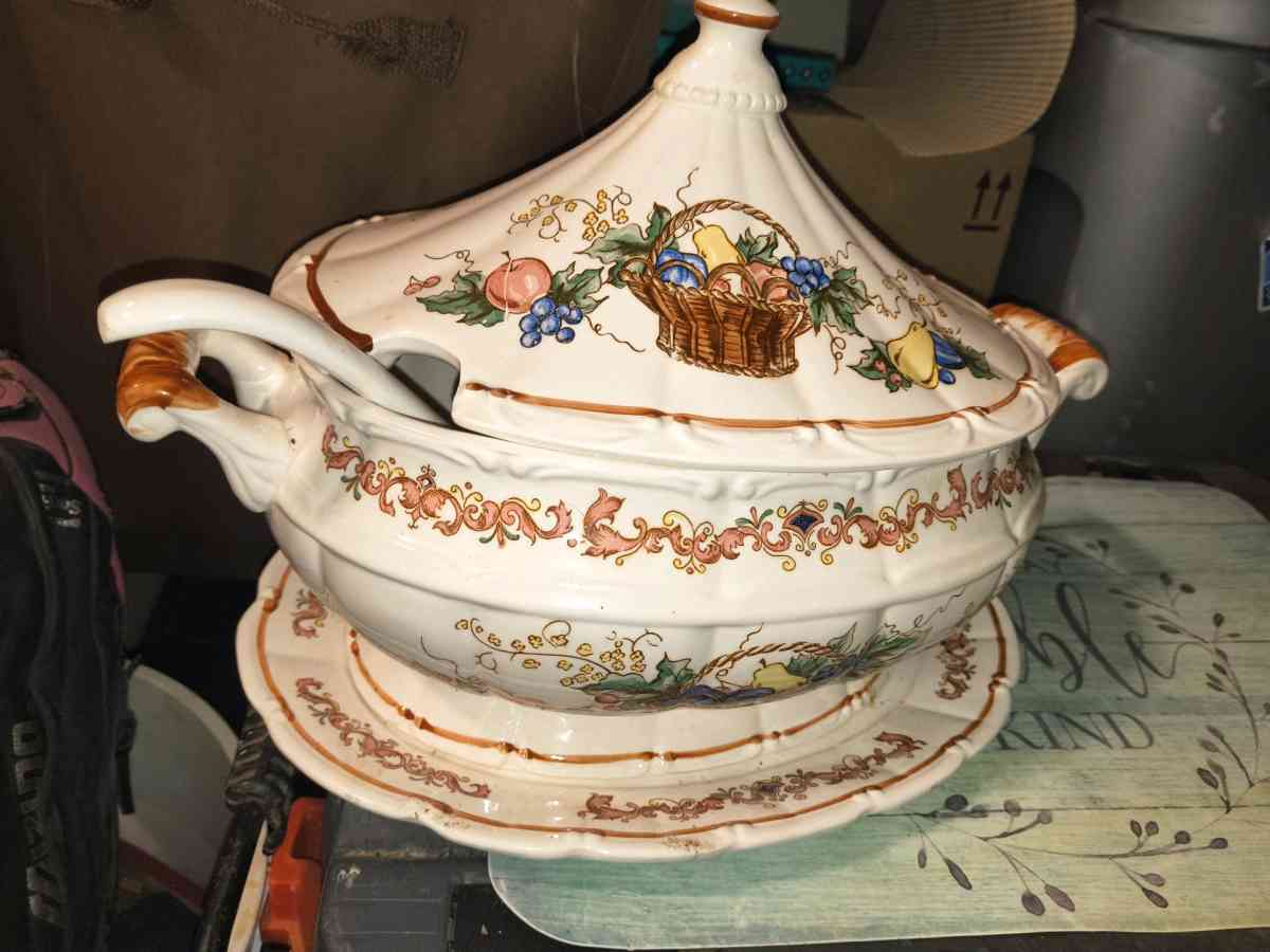 beautiful thanksgiving bowl - Cherry Hill, New Jersey - FleaMarketBay