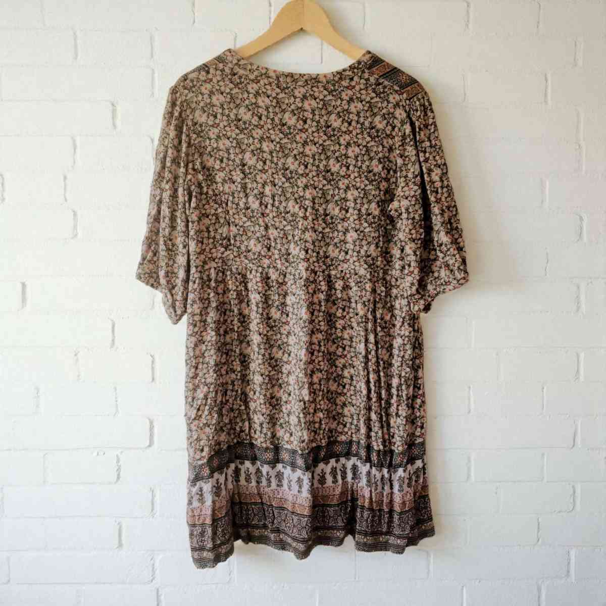 Boho floral mini dress with tie front and elastic waistband - Herriman, Utah - FleaMarketBay