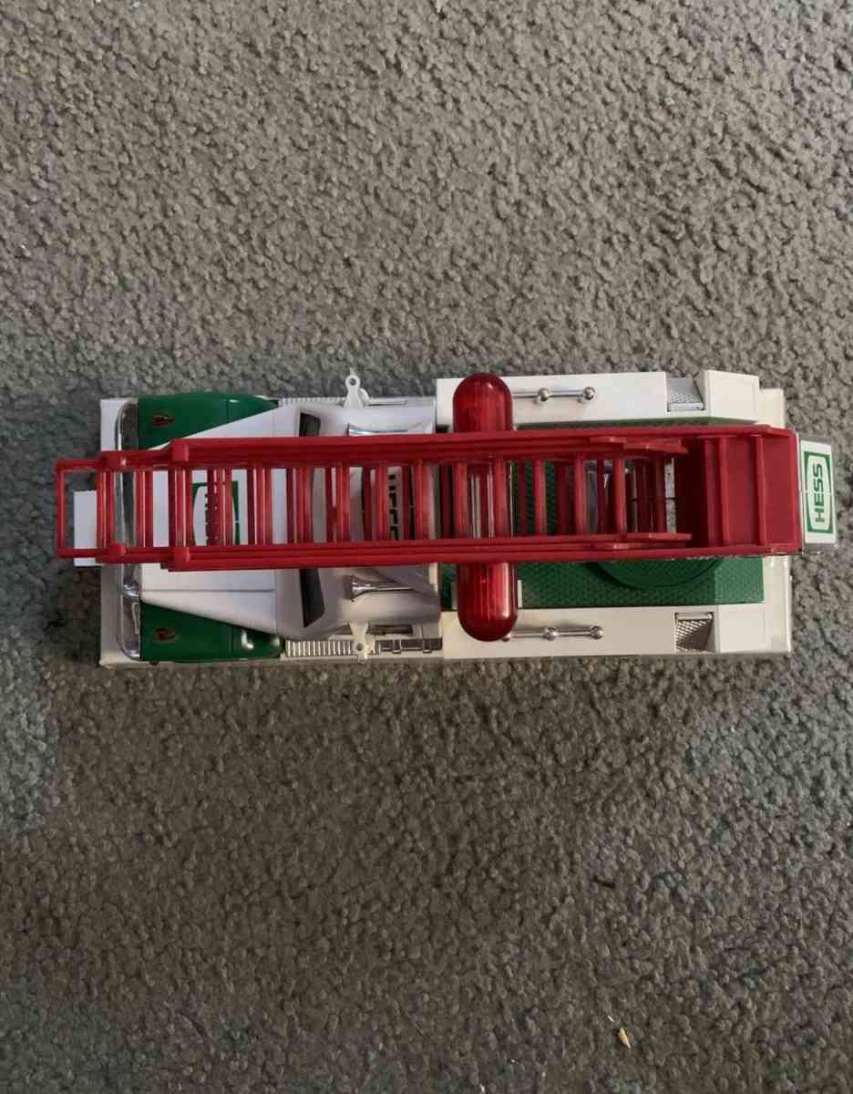 1994 HESS RESCUE TRUCK wlights  sound openbox see details be - Piscataway, New Jersey - FleaMarketBay