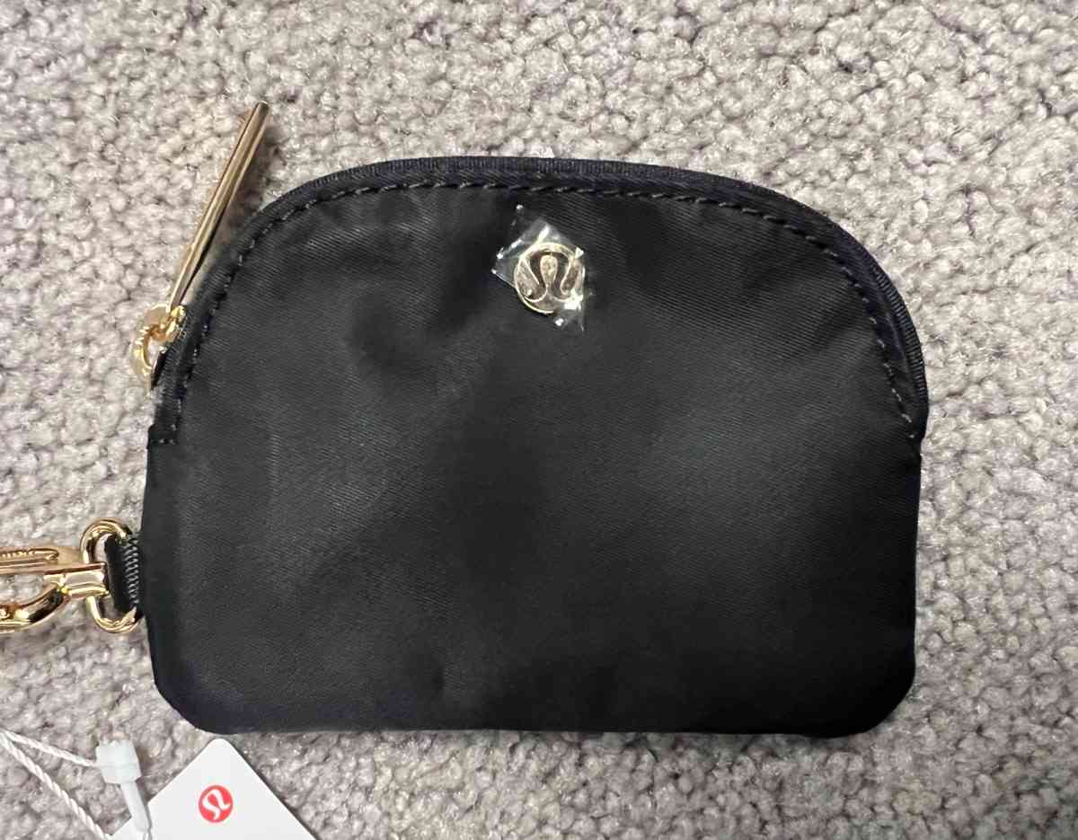 Lululemon Dual Pouch Wristlet - Albany, New York - FleaMarketBay