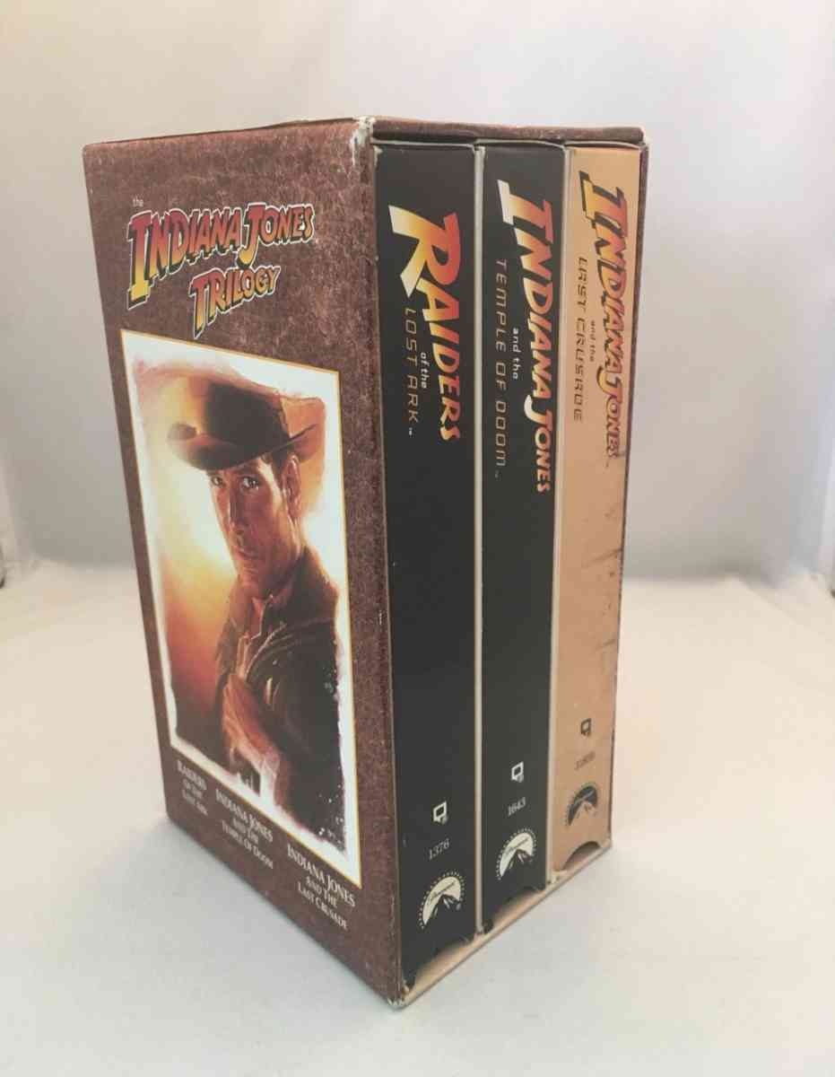 Indiana Jones VHS 3Tape BOX Set used good condition see belo