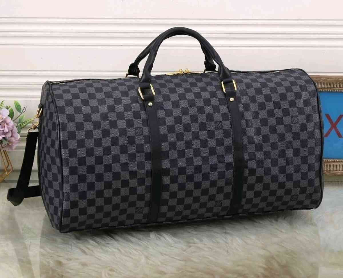 Duffle Bag - Norwalk, California - FleaMarketBay