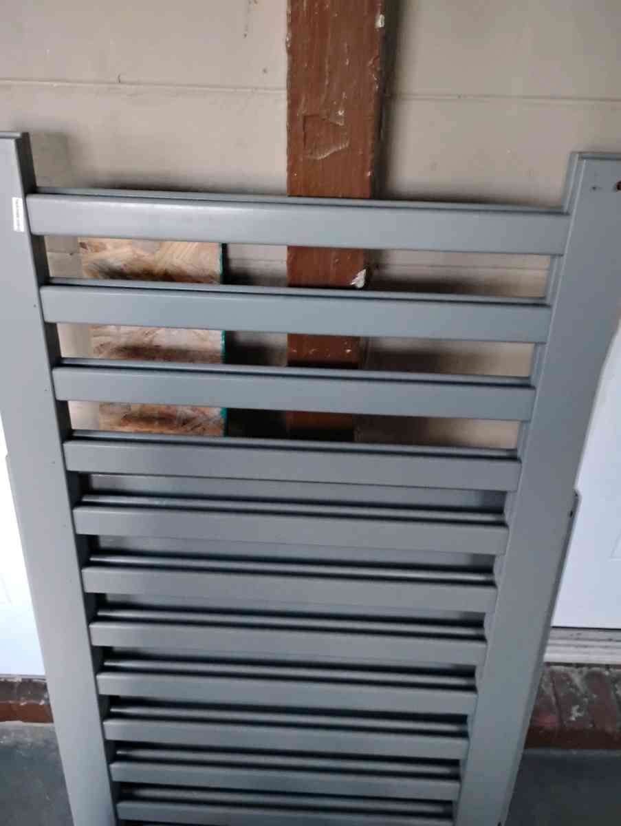 baby crib and brand new mattress - Jacksonville, Florida - FleaMarketBay