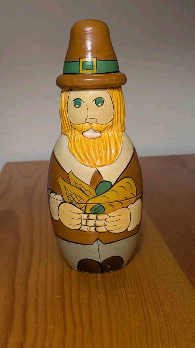 Thanksgiving Pilgrim Wooden Nesting Doll set 3 hand painted - Phoenix, Arizona