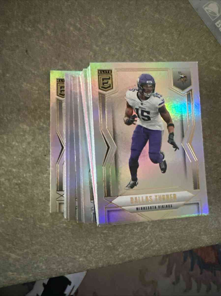 2025 Donruss elite 30 base cards lot - Saint Petersburg, Florida