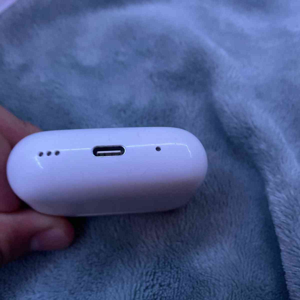 AirPods Pro - Commerce City, Colorado - FleaMarketBay