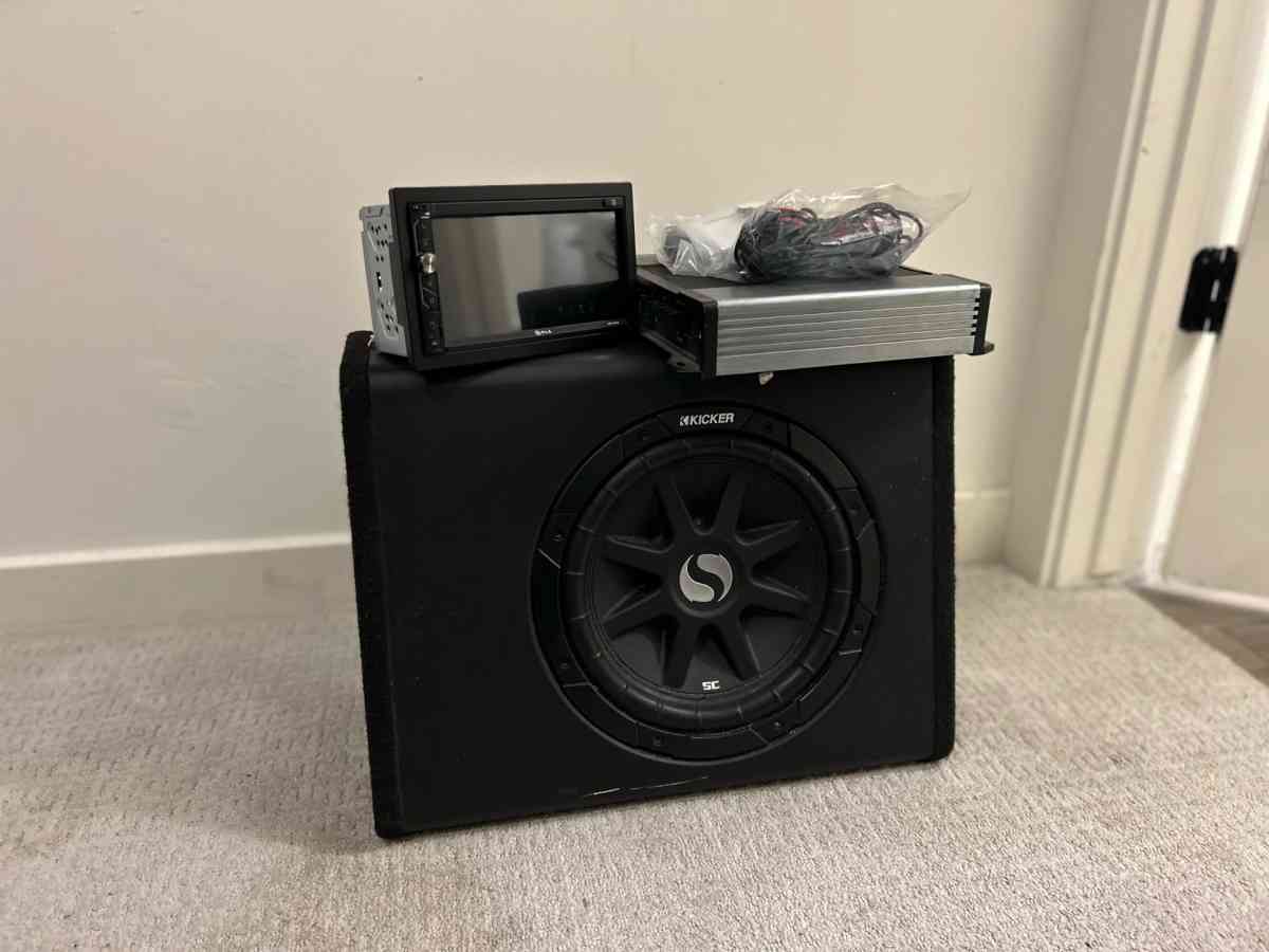 plz radio n 10inkickier amp - Casa Grande, Arizona - FleaMarketBay