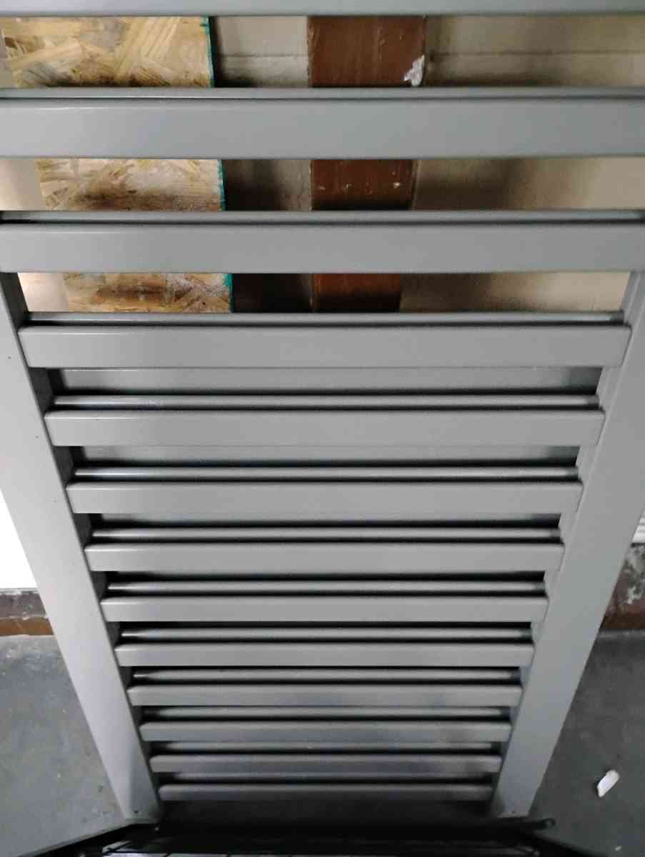 baby crib and brand new mattress - Jacksonville, Florida - FleaMarketBay