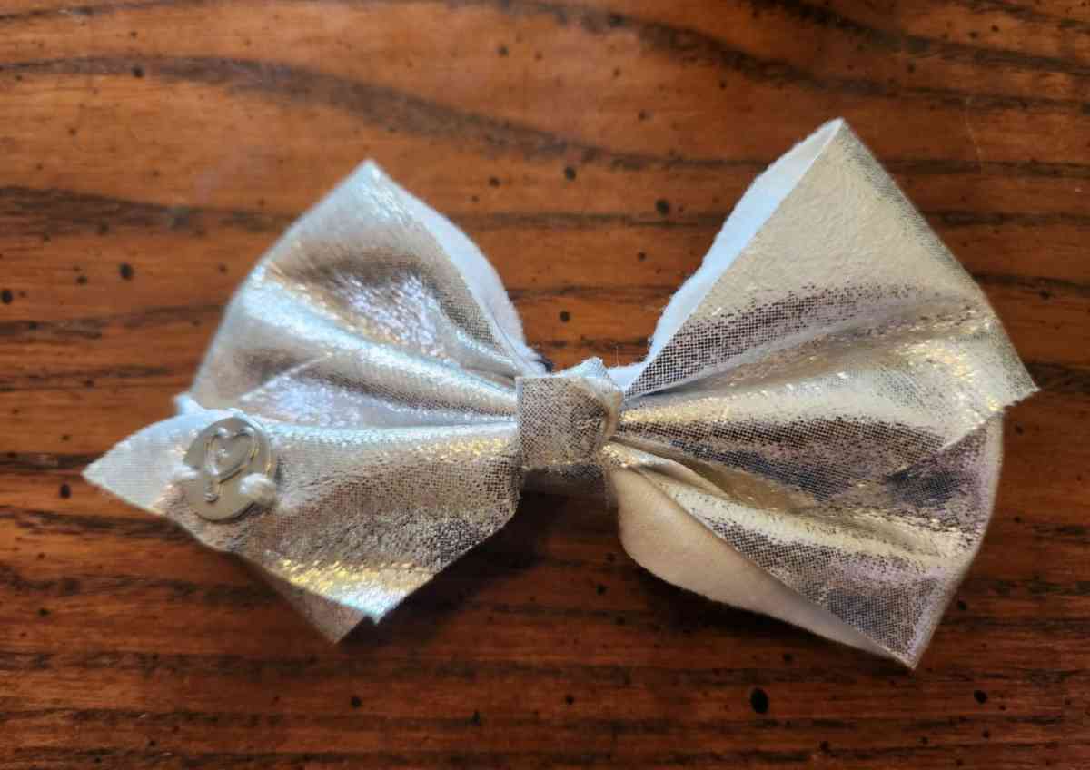 5 girl hair bows - Savannah, Georgia - FleaMarketBay