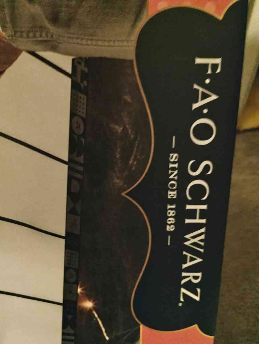 walk on piano 5ft for kids to play - Abilene, Texas - FleaMarketBay