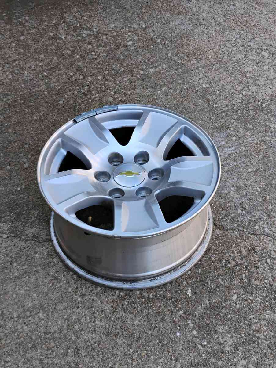 set of 4 2019 Chevy Tahoe Z71 4x4 17x8 inch Rims - Irving, Texas - FleaMarketBay