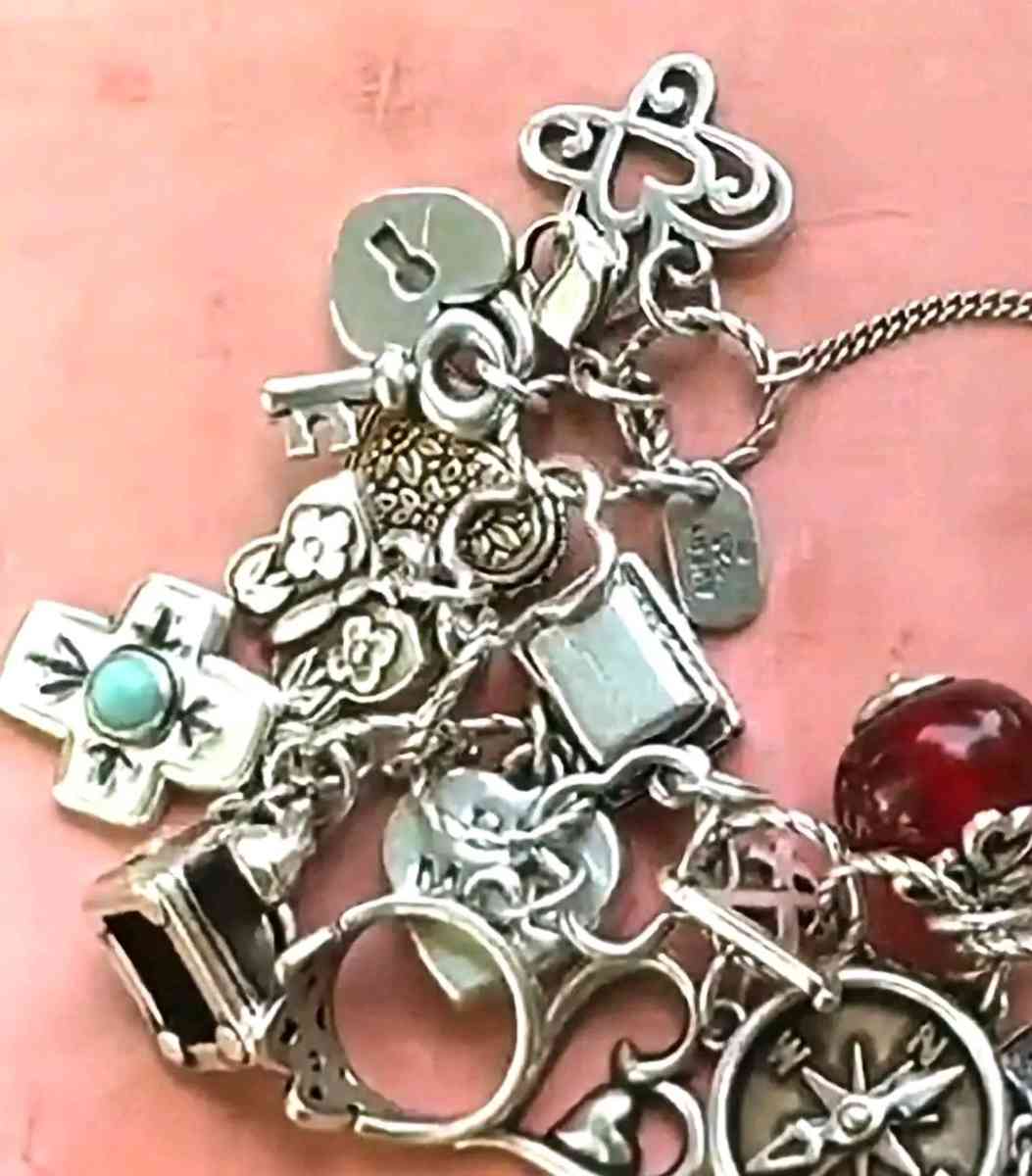 Silver James Avery Bracelet - Edinburg, Texas - FleaMarketBay