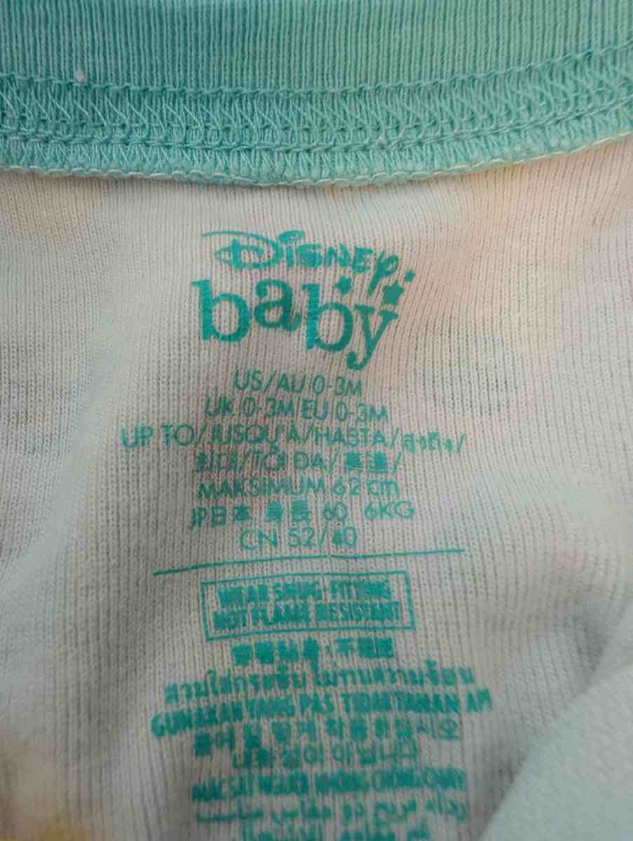 Disney baby sleepsuit with feet - Savannah, Georgia - FleaMarketBay
