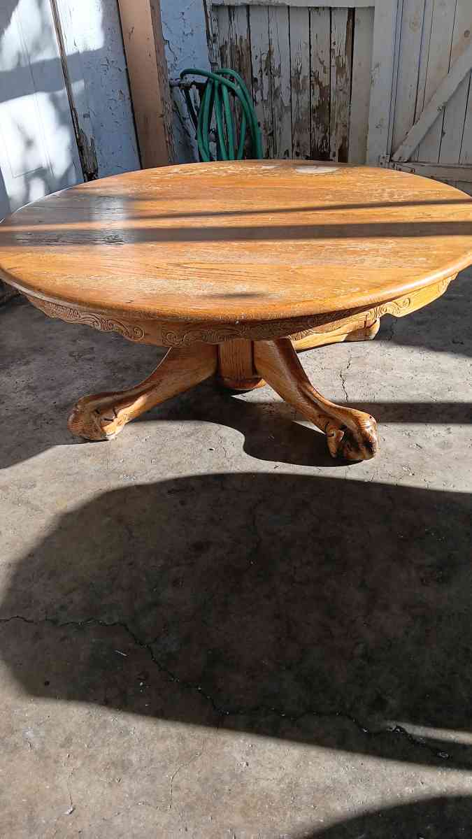 Wooden Coffee Table - Glendale, Arizona - FleaMarketBay