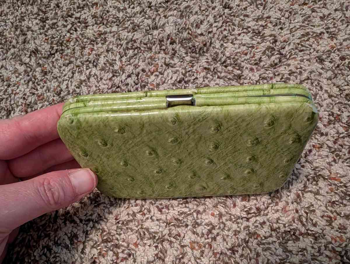 Green Wallet - Savannah, Georgia - FleaMarketBay