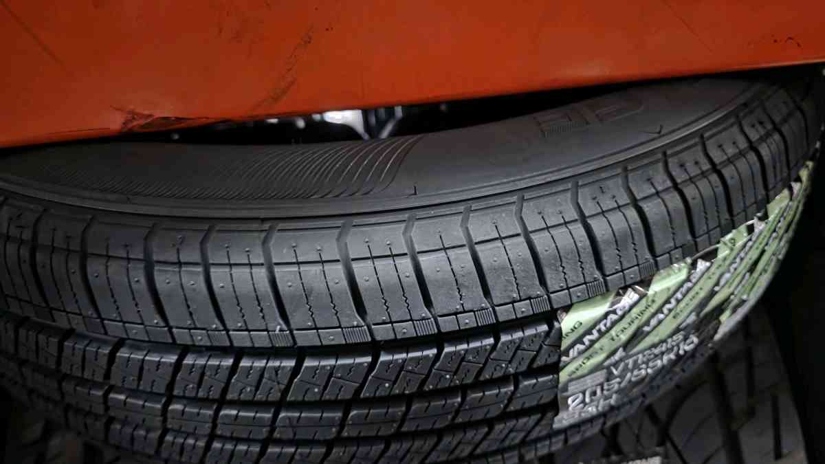 VANTAGE Sport Touring Tires 20565R16 95H - Los Angeles, California - FleaMarketBay