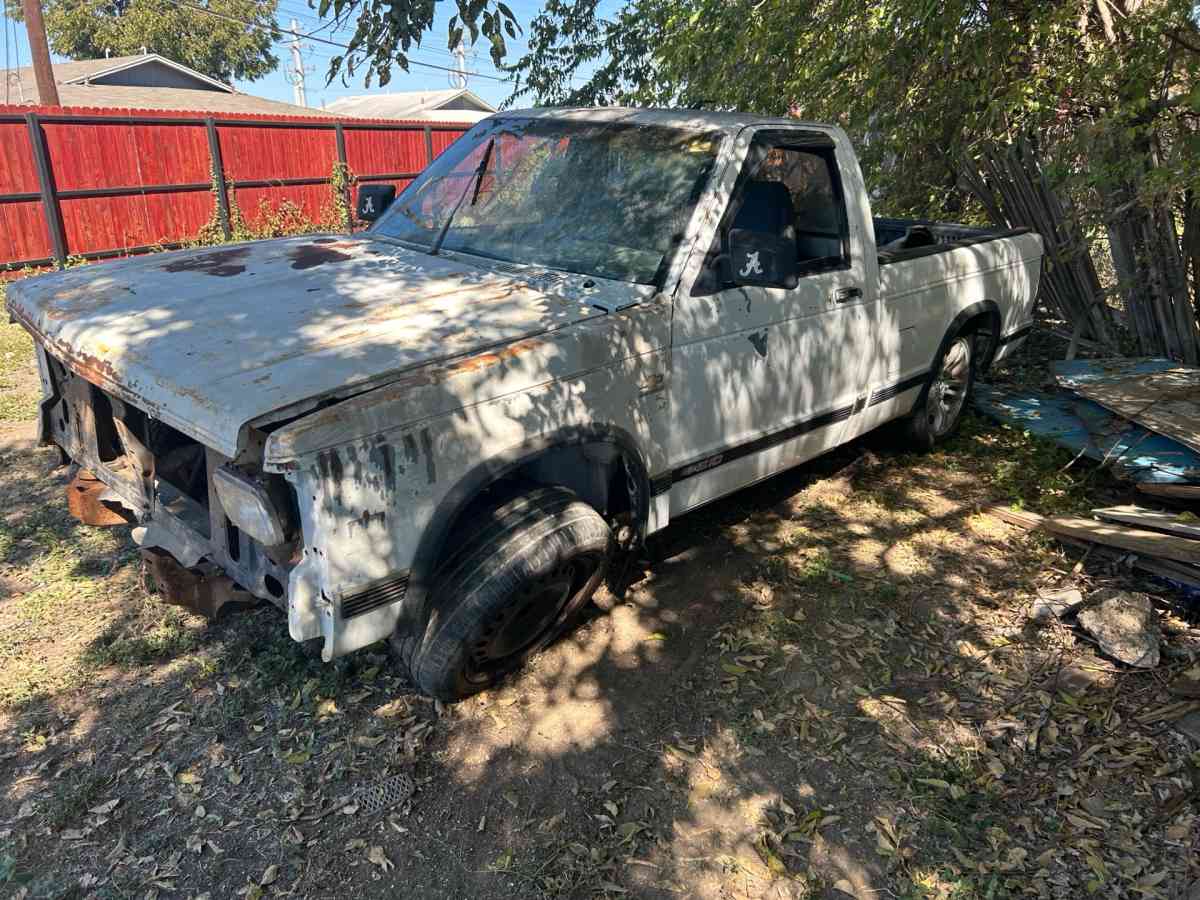 92 Chevy s10 PARTS FOR SALE - San Antonio, Texas - FleaMarketBay