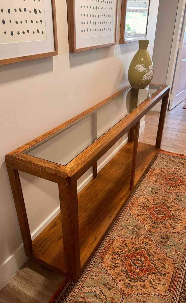 Sherrill Furniture Brand Solid Wood Glass Hallway Consul - Palm Beach, Florida
