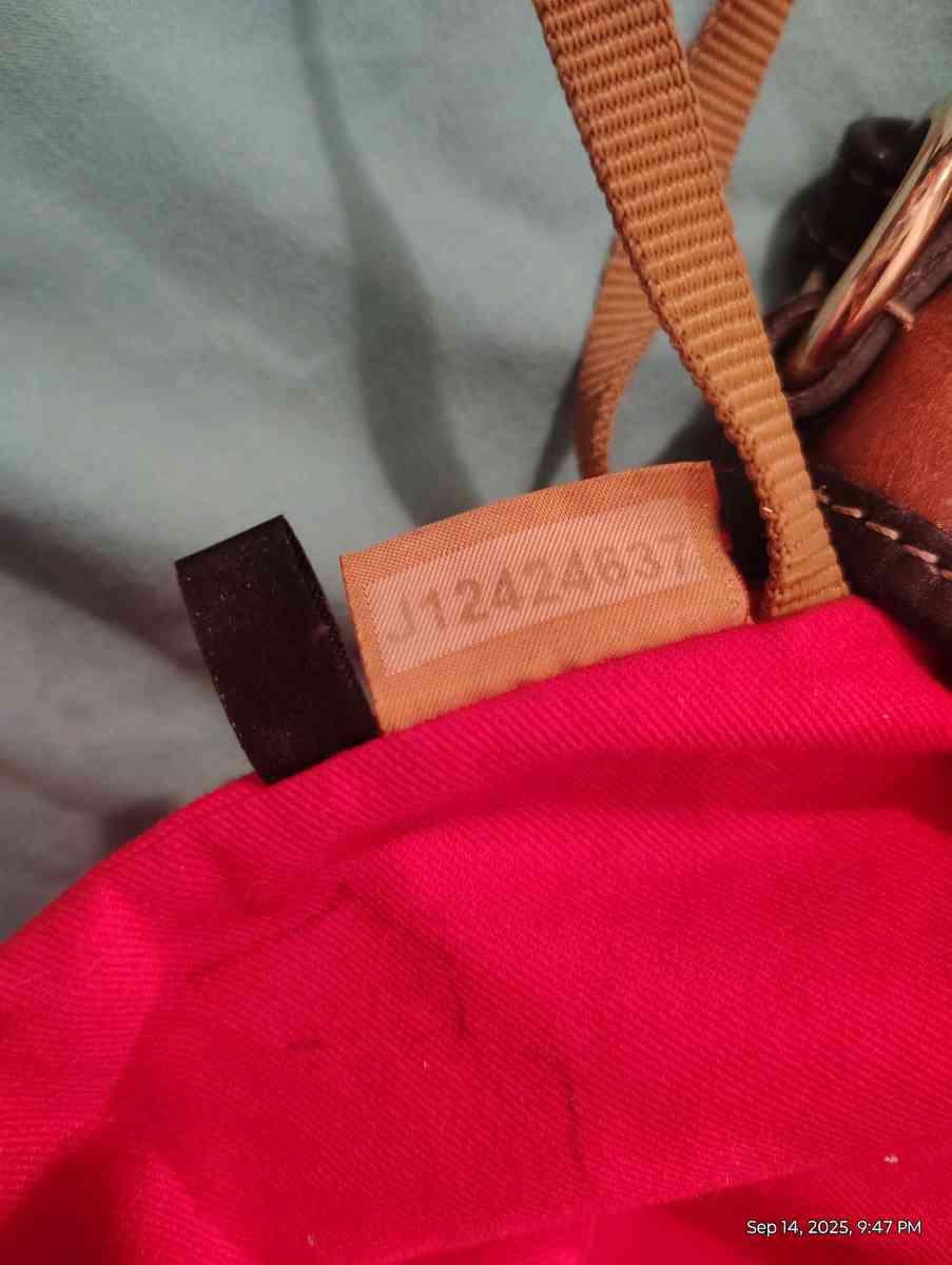 dooney and burke bag - Allegan, Michigan - FleaMarketBay