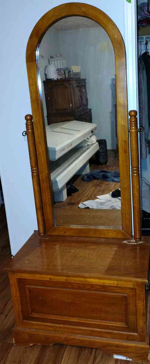 antique hall tree - Barney, Georgia