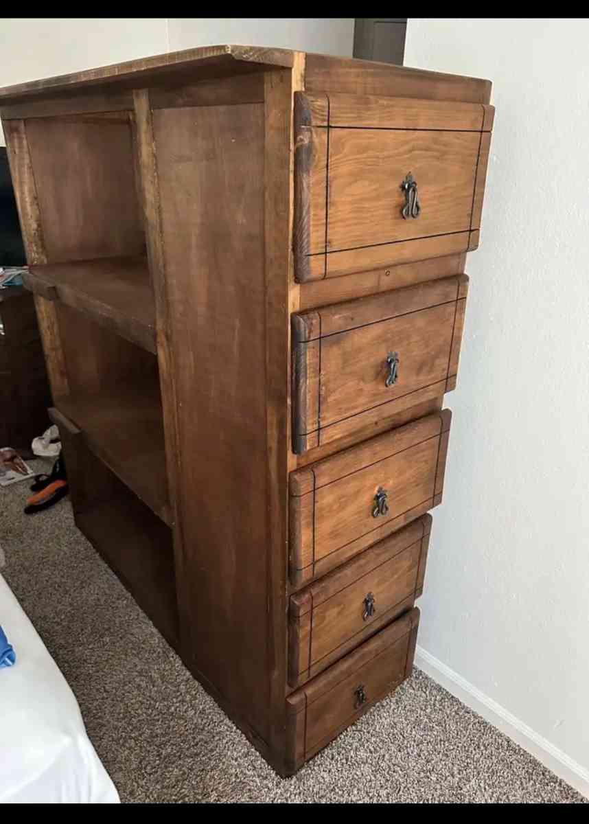 Desk shelves and drawers wood furniture - Kalamazoo, Michigan - FleaMarketBay