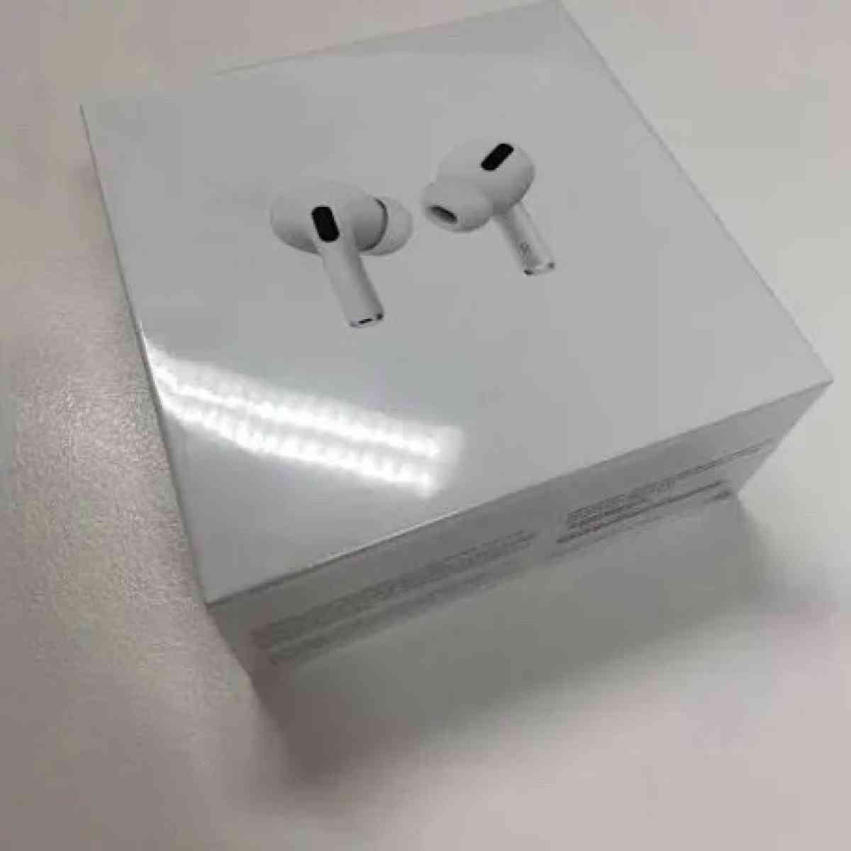 airpods 2 gen - Brentwood, New York