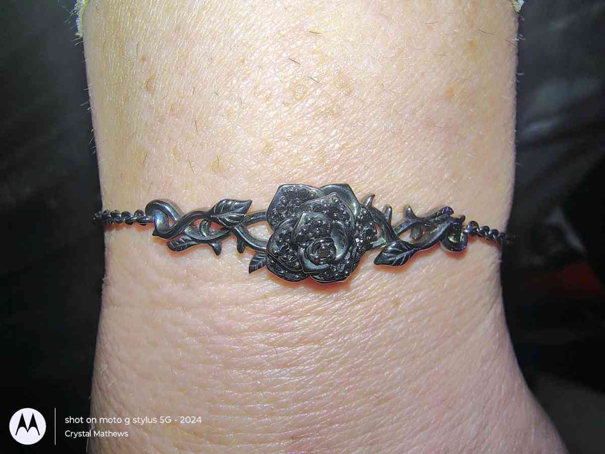 enchanted malcnificent Disney bracelet - Cleveland, Ohio - FleaMarketBay