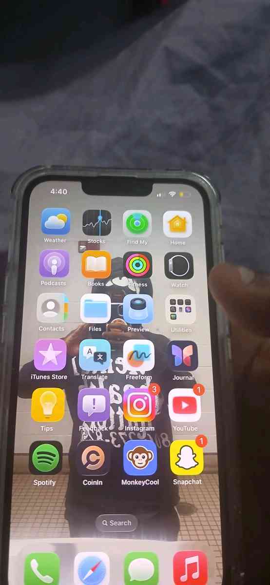 iphone  13 - Waterbury, Connecticut - FleaMarketBay