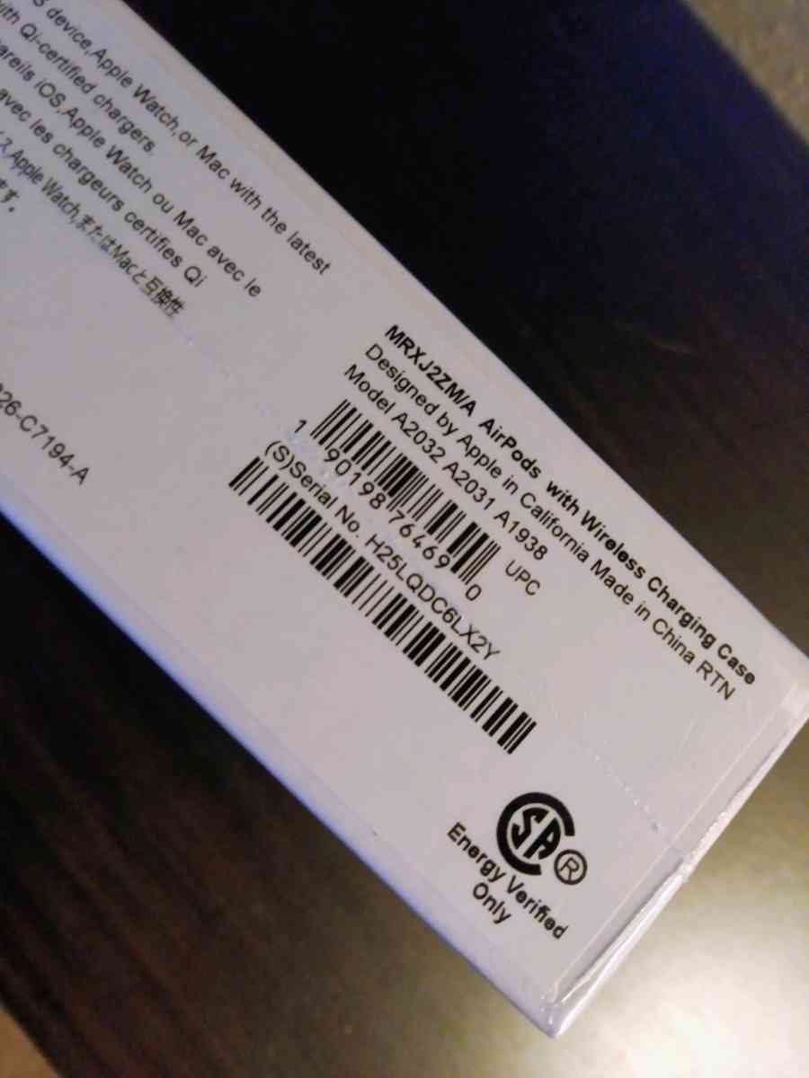 AirPods - Las Vegas, Nevada - FleaMarketBay