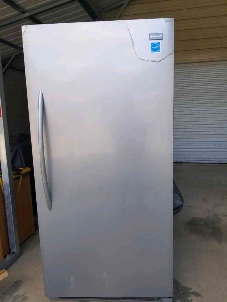 Stand up freezer - Perry, Georgia - FleaMarketBay