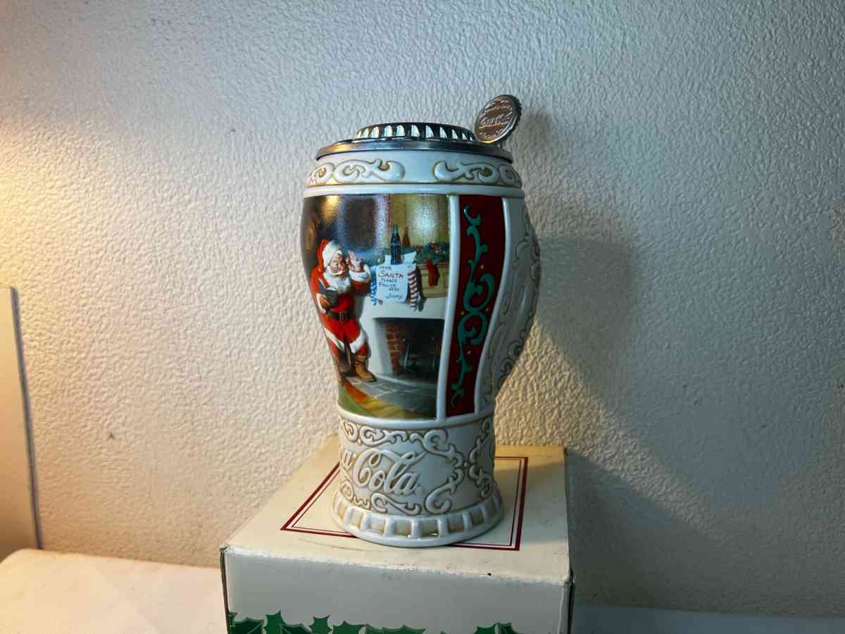 collectible Santa Coca Cola mug - Camp Verde, Arizona - FleaMarketBay