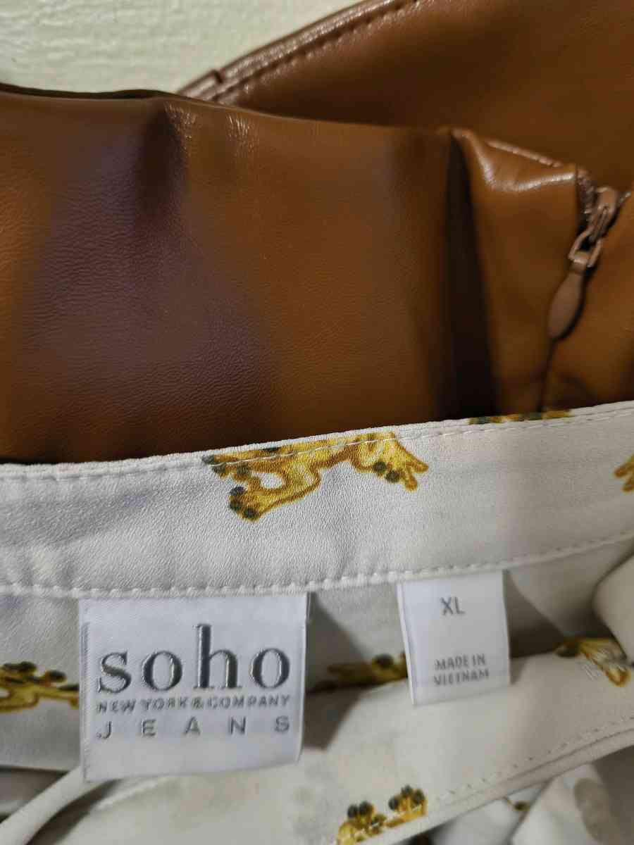 brown 2XL skirt and top - Cherry Hill, New Jersey - FleaMarketBay