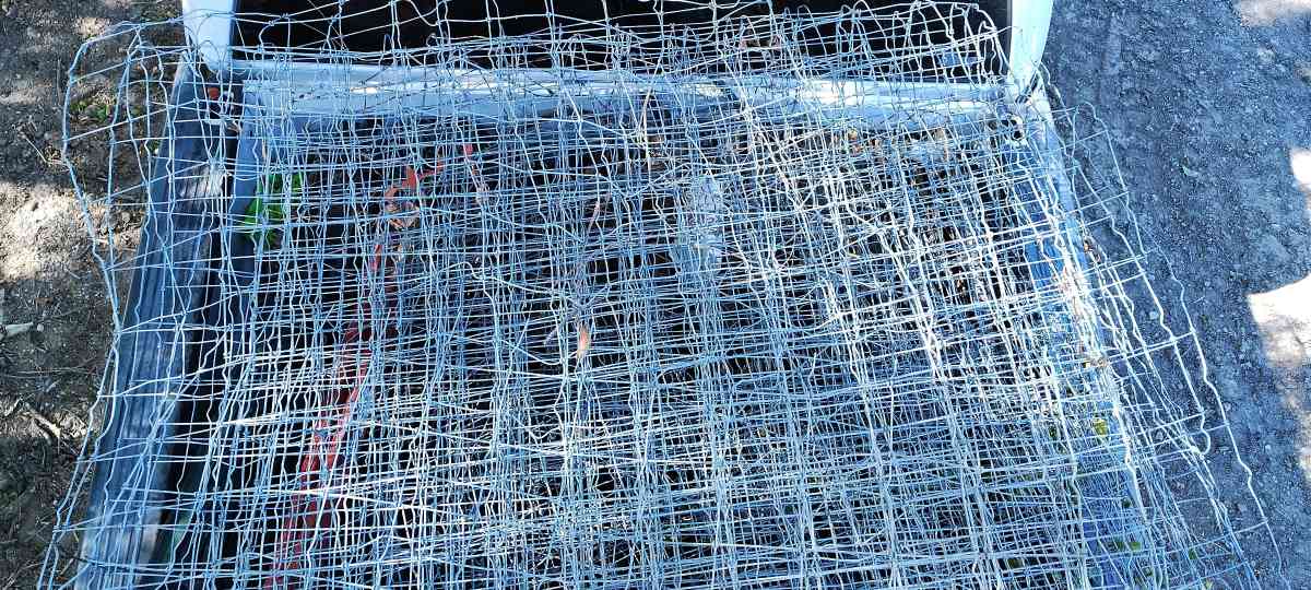 Fencing - Del Valle, Texas - FleaMarketBay