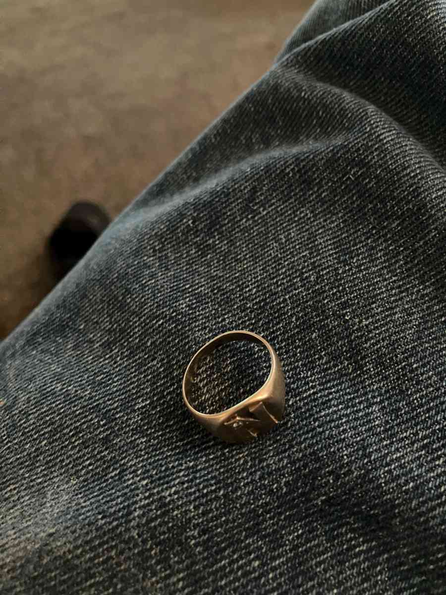 gold ring