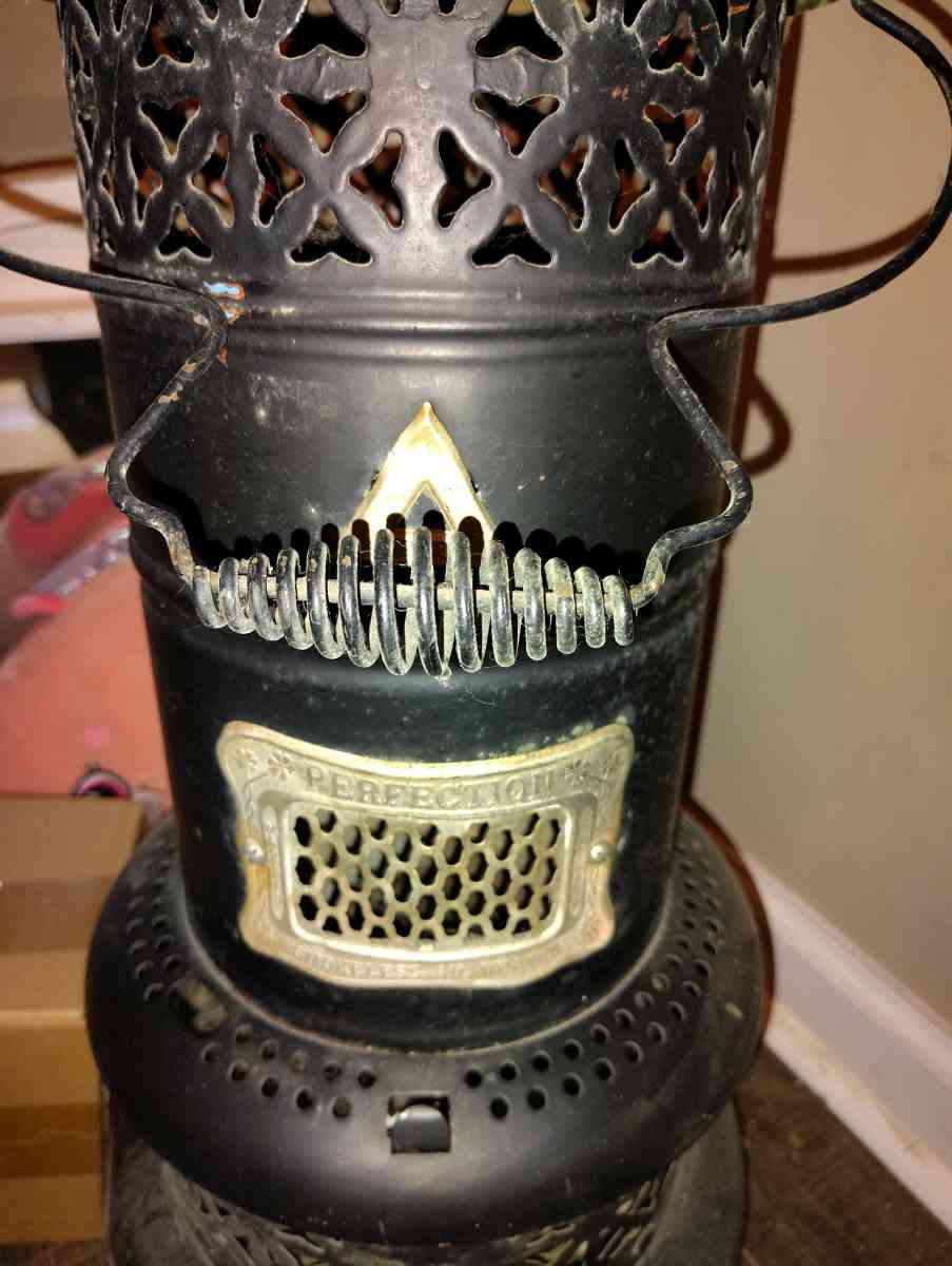 Vintage Perfection Smokeless Oil Heater - Dover, Pennsylvania - FleaMarketBay