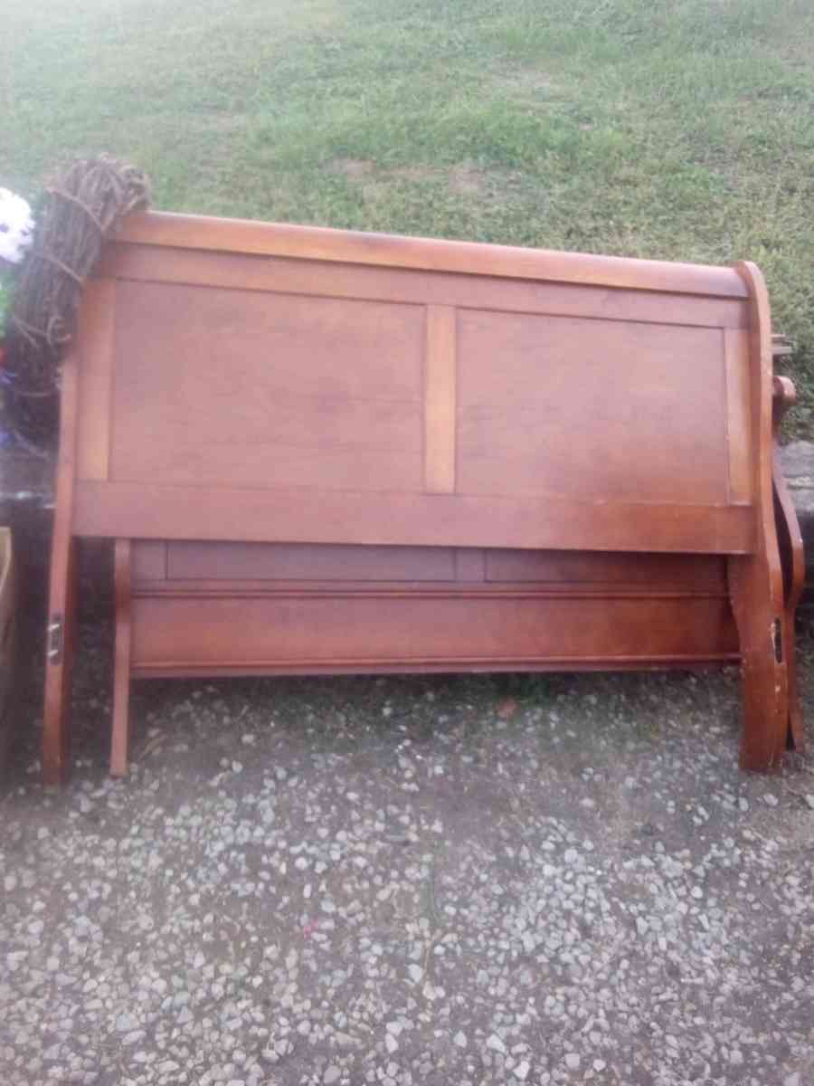 slay bed home interior pic call me at 7409357896 ask for bri - Scioto Furnace, Ohio - FleaMarketBay