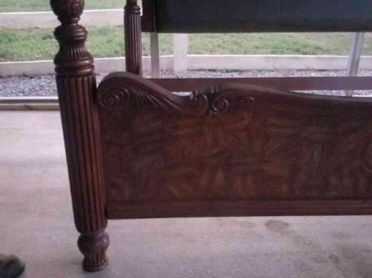 King size bed frame with or without mattress - Perry, Georgia - FleaMarketBay