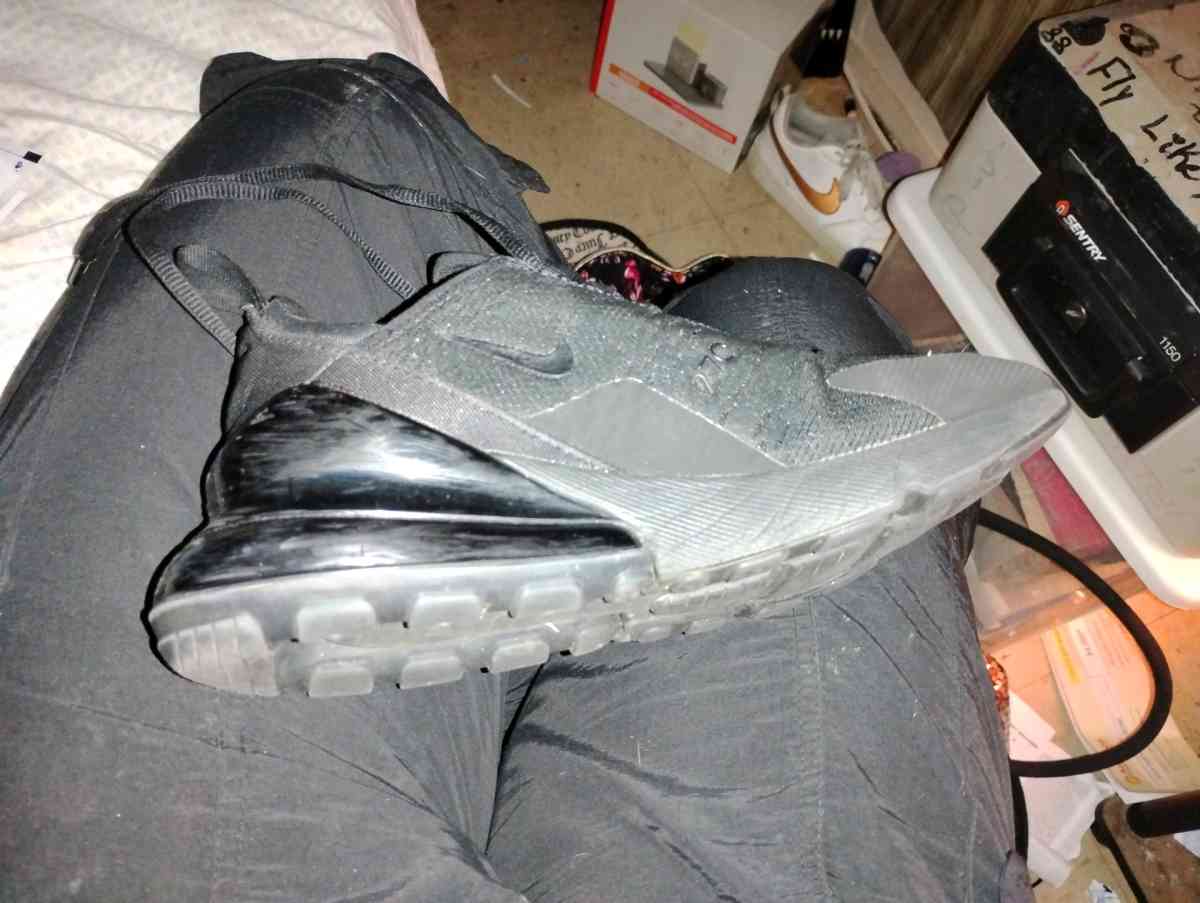 nike airmax 270 tripple black - Bean Station, Tennessee - FleaMarketBay