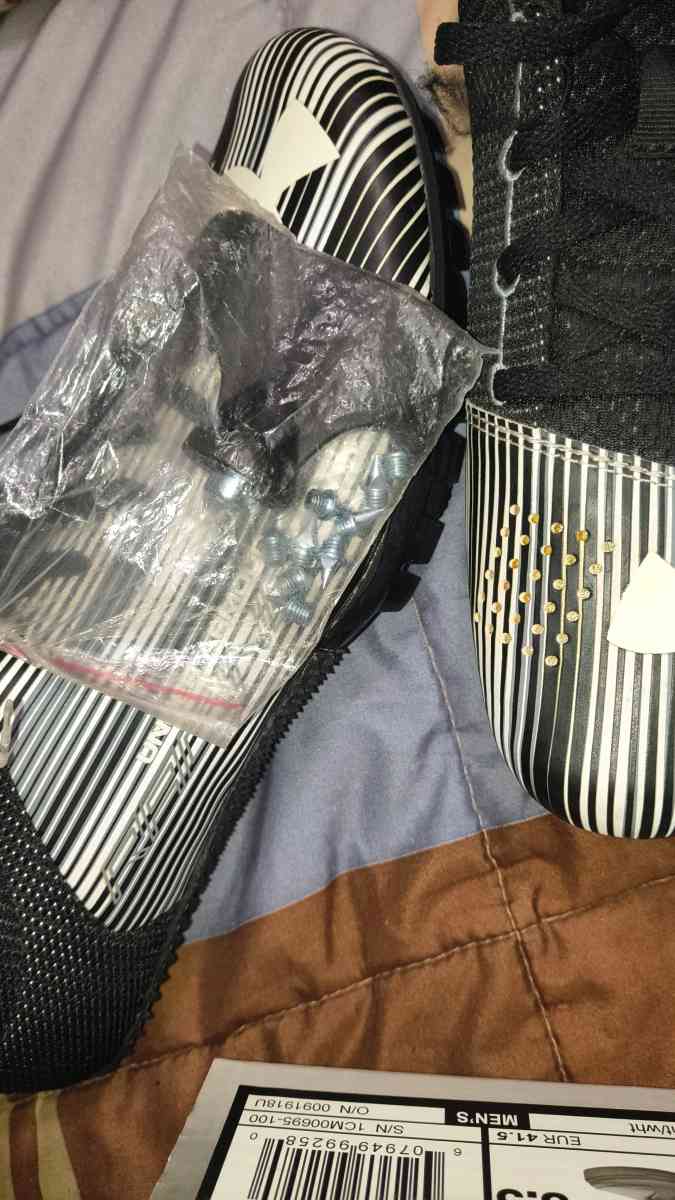 Under Armour Kick Sprint shoes - Rosemead, California - FleaMarketBay