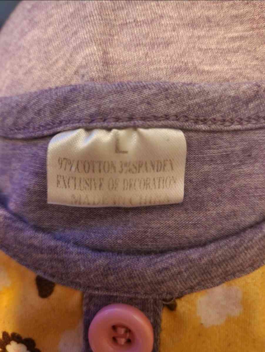 Girl purple shirt - Savannah, Georgia - FleaMarketBay